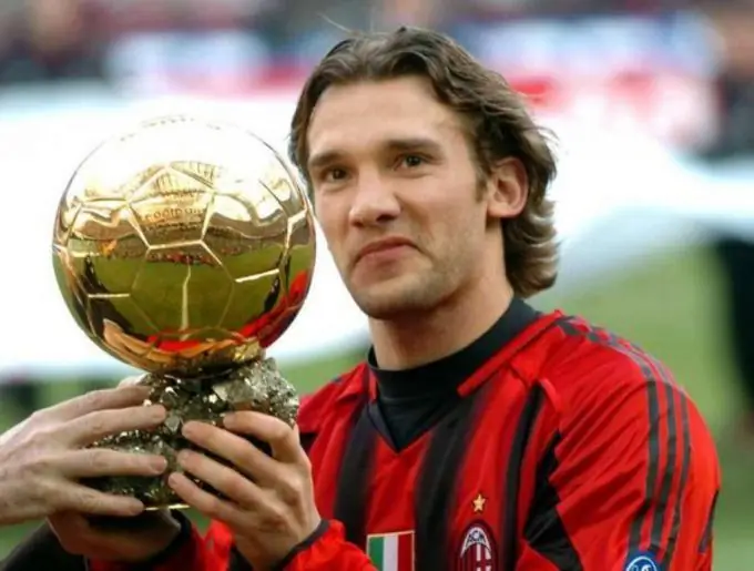 O jogador de futebol Andriy Shevchenko: biografia, vida pessoal, carreira esportiva